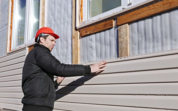 Cost of Vinyl Cladding Repair in Mansfield