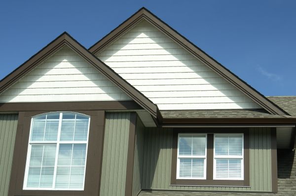 Cost of Vertical Vinyl Siding Repair in Mansfield
