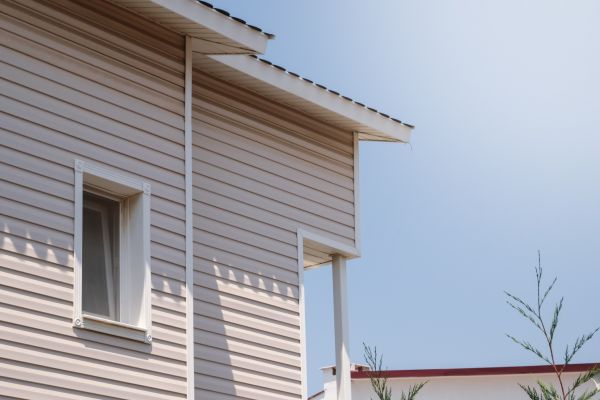 Cost of Vinyl Siding Hole Repair in Mansfield